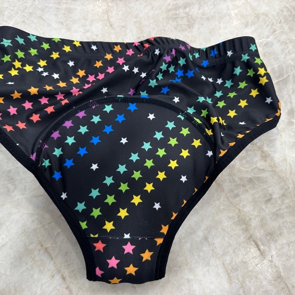 EUC Baleaf Black Star Patterned Padded Cycling Biking Spinning Briefs Size L - Picture 2 of 4